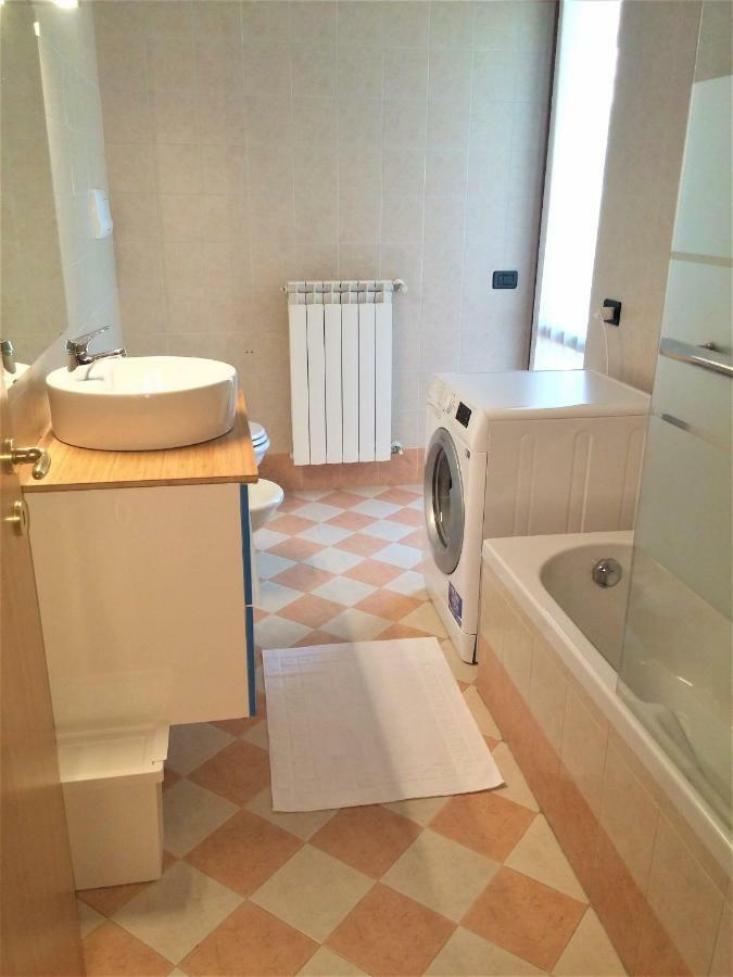 Bramasole Lake Villa Desenzano del Garda Luaran gambar