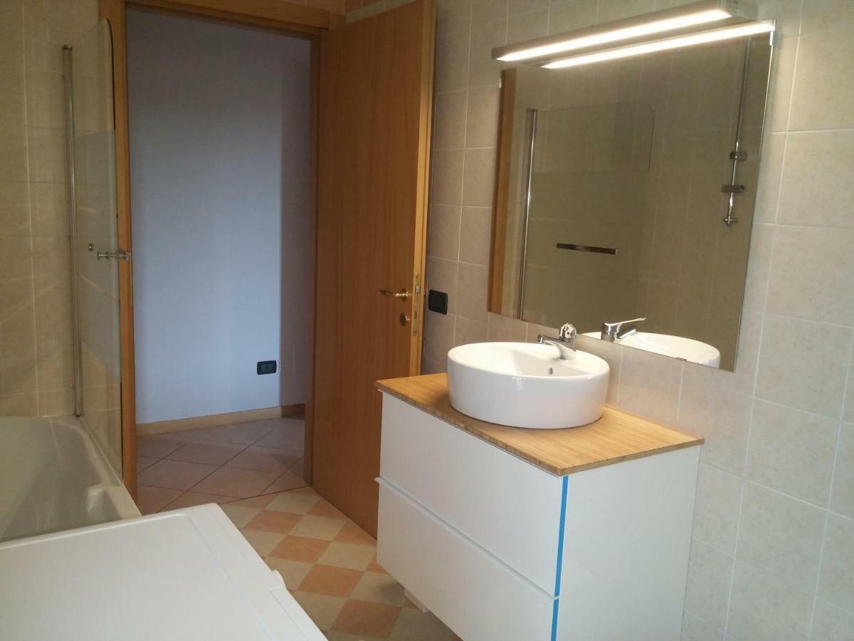 Bramasole Lake Villa Desenzano del Garda Luaran gambar
